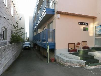 札幌市豊平区中の島一条マンション 駐車場