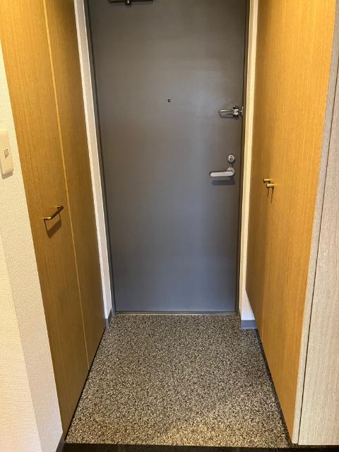 オ・ドミール北１９条 玄関