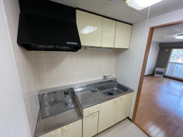 北広島市稲穂町東マンション キッチン