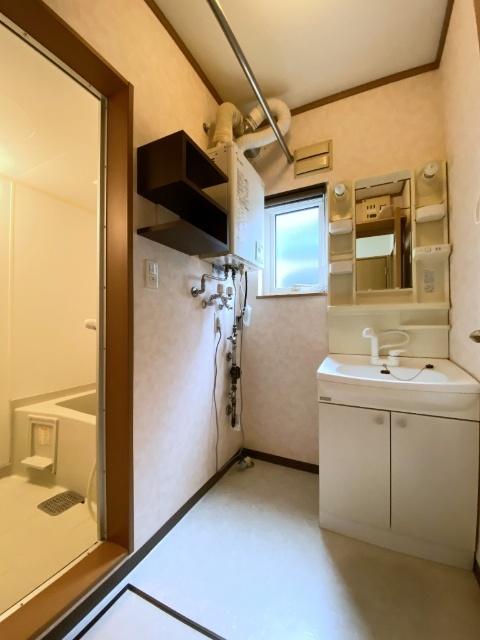 西岡高台テラスハウス（B） 洗面