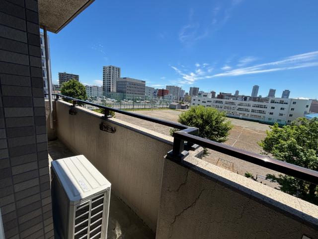 オ・ドミール北１９条 バルコニー