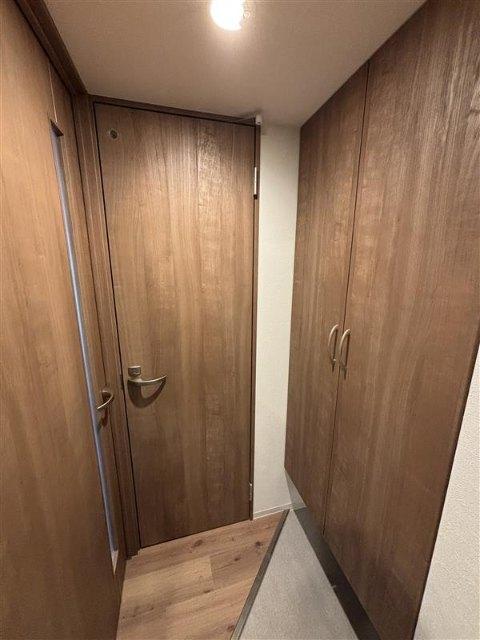 北広島市共栄町マンション 玄関