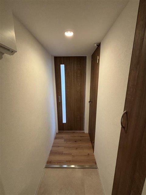 北広島市共栄町マンション 玄関