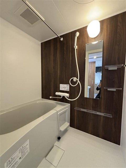 北広島市共栄町マンション バス／シャワー