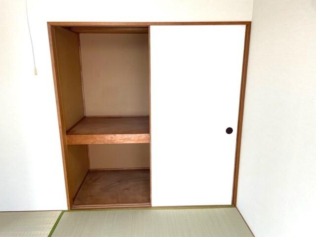 フラワーハイツＢ 収納
