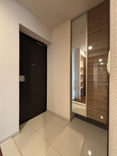 ザ・タワーズフロンティア札幌（2115） 玄関