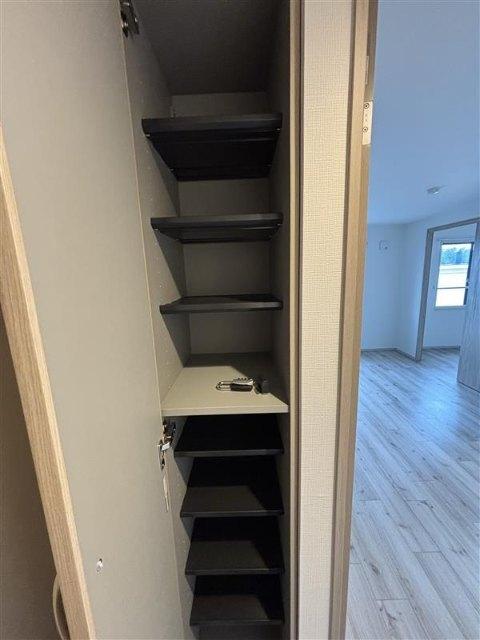 北広島市共栄町マンション 玄関