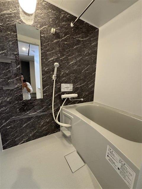 北広島市共栄町マンション バス／シャワー