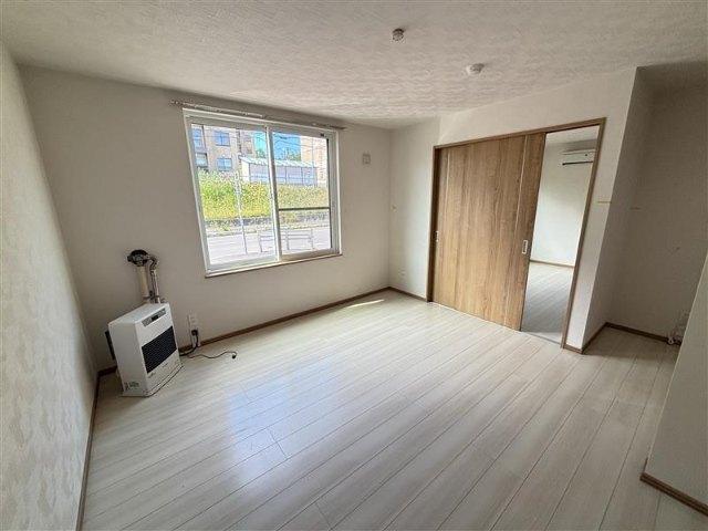 北広島市広葉町アパート リビング