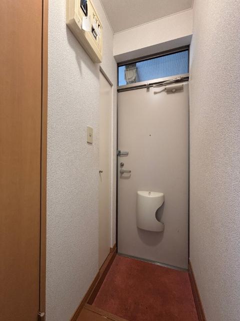 ムーランルージュ 玄関