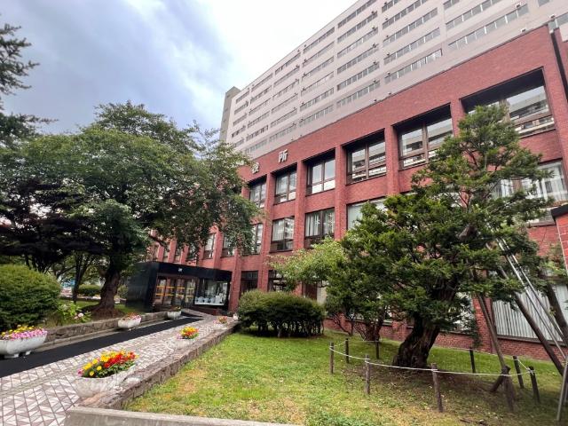 札幌市東区役所：396m