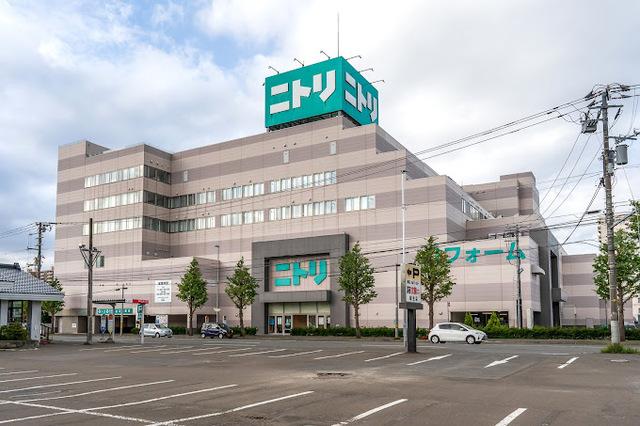 ニトリ 麻生店：900m
