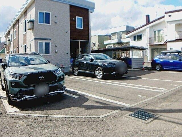 グレイス　クイール（102） 駐車場