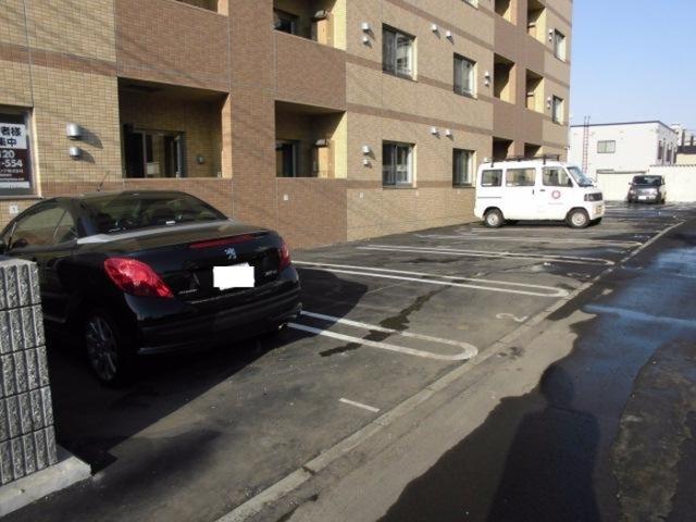 ＭＡＩＳＯＮ　ＬＥＴＩＣＩＡ（103） 駐車場