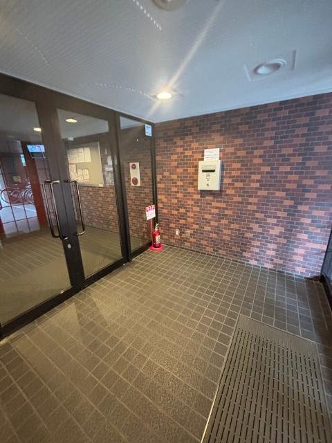 琴似駅より徒歩2分 築31年1ヶ月 9階建の賃貸物件