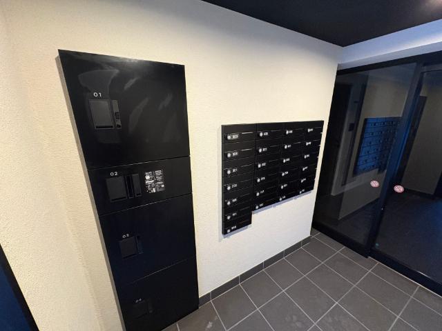 北広島市共栄町マンション エントランス