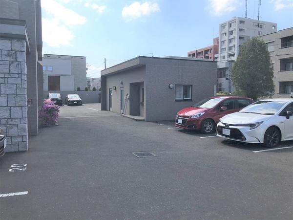 パシフィック南１５条 駐車場