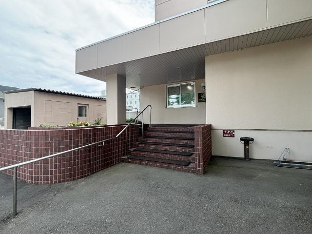 ライオンズマンション真駒内公園 エントランス