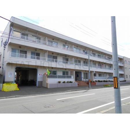 鉄筋コンクリート造、3階建のマンション
