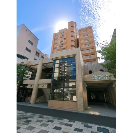地上11階建、総戸建34戸のエレベーター付き