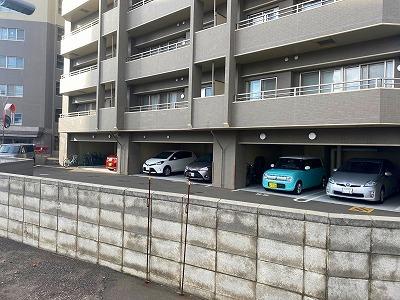 クリーンリバーフィネス環状通東ウエストコート 駐車場
