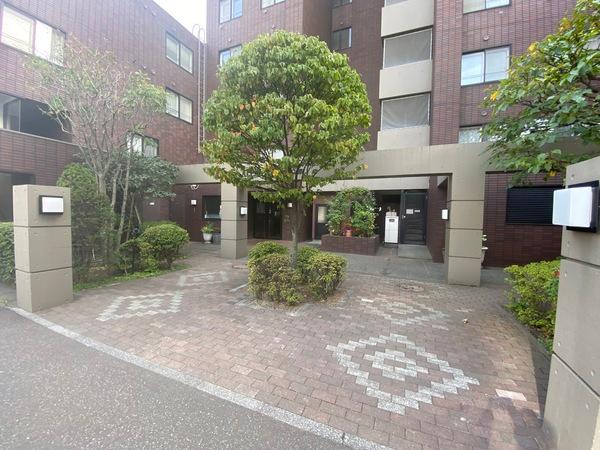 アルファレックス南11条 エントランス