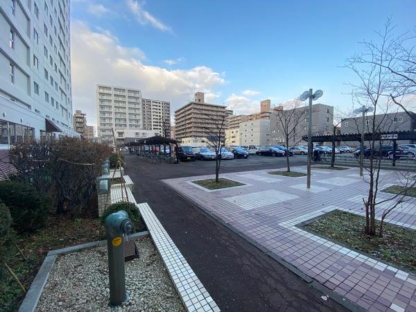 シーアイマンション円山　西棟 駐車場