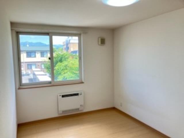 リビングタウン山の手　Ｅ（202） 部屋画像