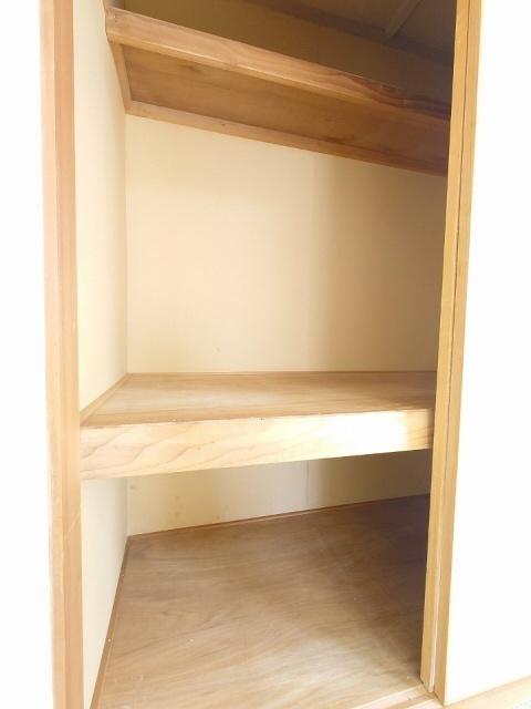 ユピテル参番館（102） 収納