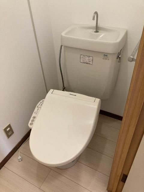 ウエストヴィレッジアパートメント（C） トイレ