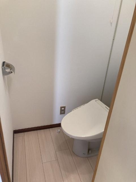 ウエストヴィレッジアパートメント（C） トイレ