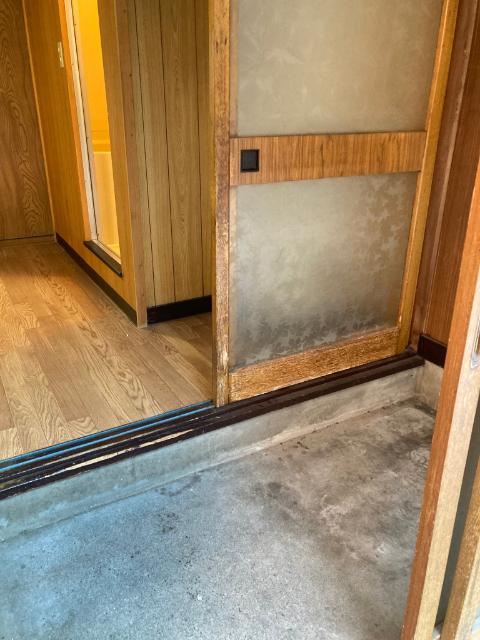 アモーレ（102） 玄関