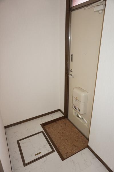 コスモハイツ善（103） 玄関