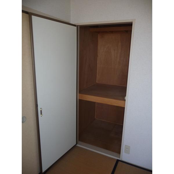 湖南市柑子袋東アパート 収納
