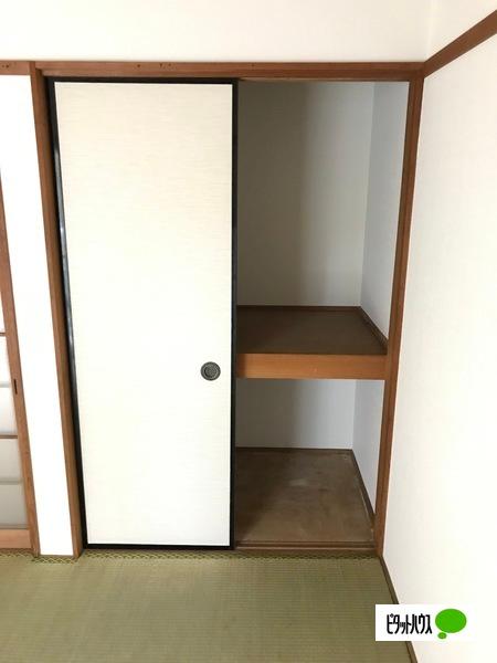 ハイネスグリーン貴生川（102） 収納