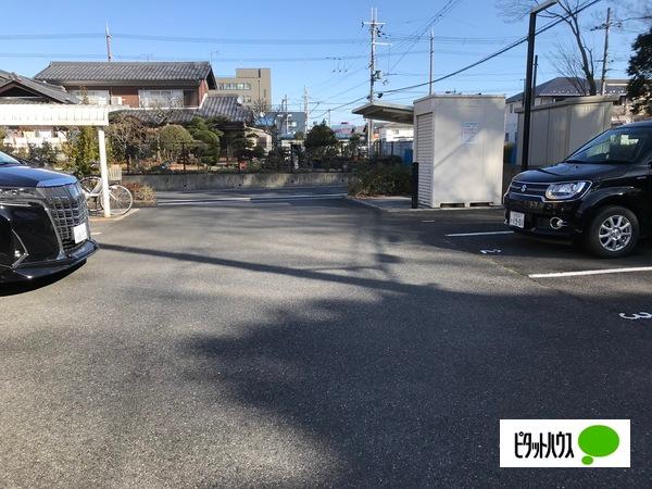 カーサ西の宮（203） 駐車場