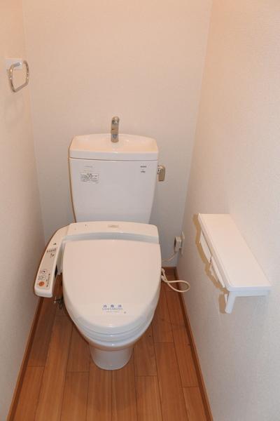 甲賀市水口町東林口アパート トイレ