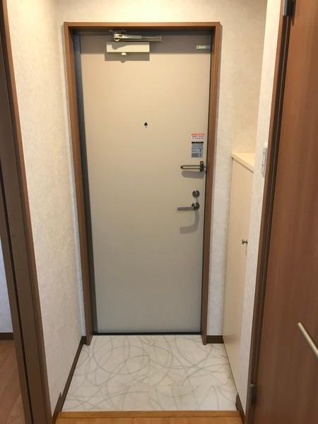 メゾン小西名坂1番館（206） 玄関
