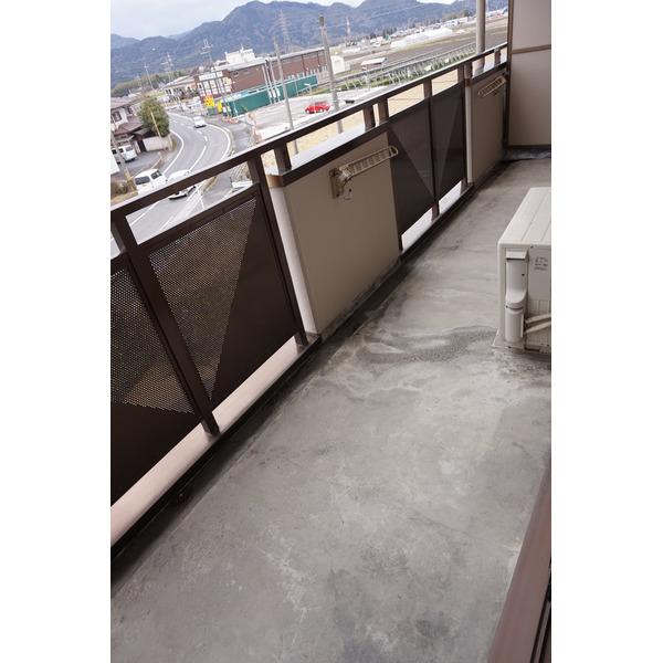 甲賀市水口町南林口マンション バルコニー