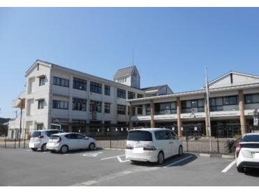 玉緒小学校：850m