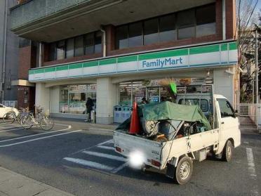 ファミリーマート栗東中学校前店：583m