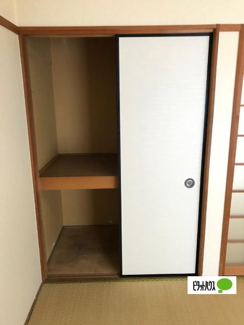 ハイネスグリーン貴生川（104） 収納