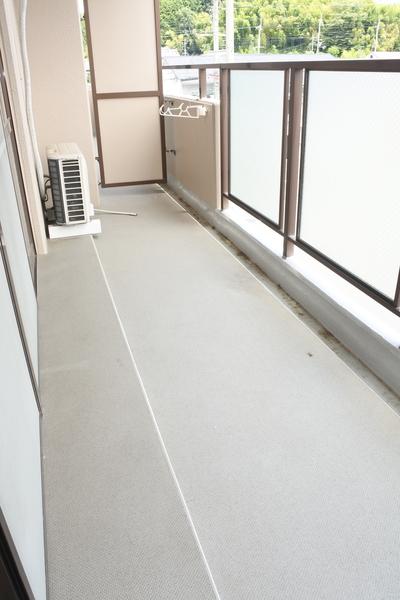 ふぁみーゆ貴生川（3C） バルコニー