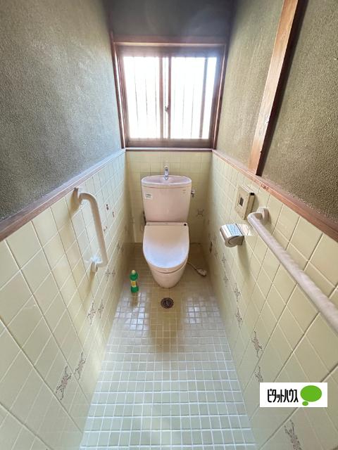 甲賀市甲南町希望ケ丘一戸建 トイレ