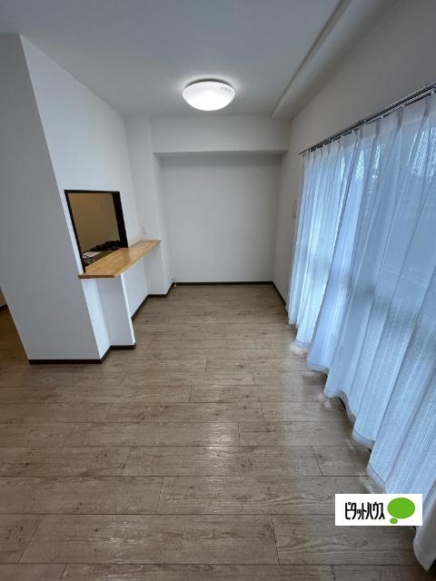 甲賀市甲南町寺庄マンション リビング