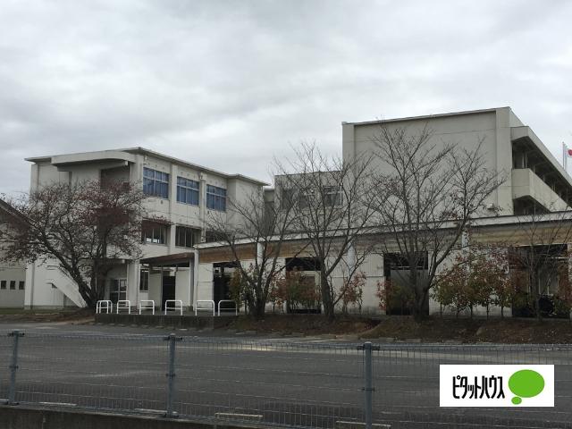 東近江市立朝桜中学校：333m