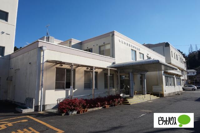 甲賀市立信楽中央病院：825m