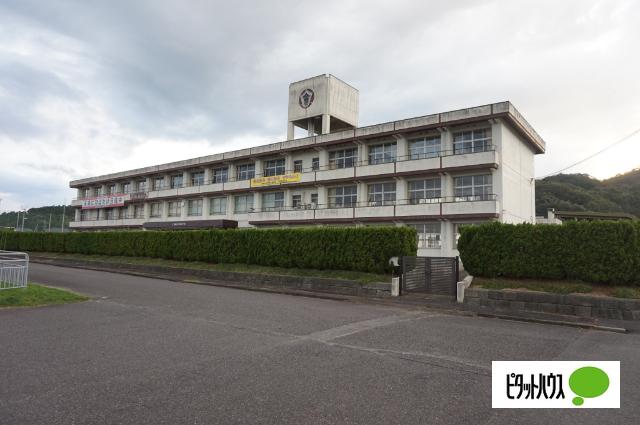 湖南市立日枝中学校：2026m