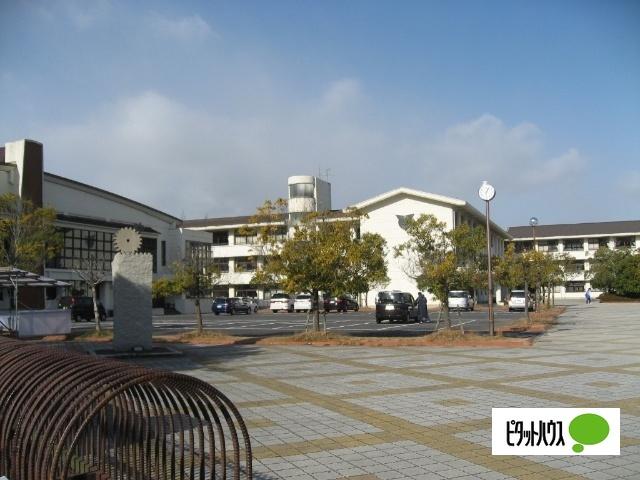 甲賀市立城山中学校：971m