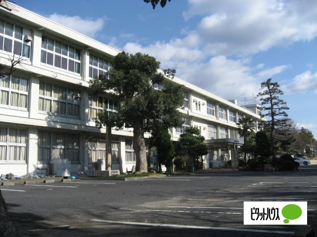 甲賀市立水口小学校：1034m